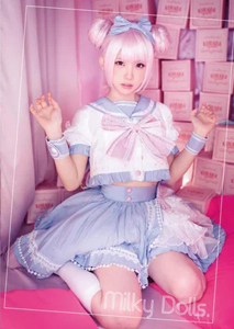 えなこ Milky Dolls 写真集