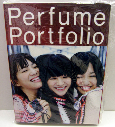 Perfume Perfume Portfolio (ファンクラブ通販予約特典カバー付) 写真集