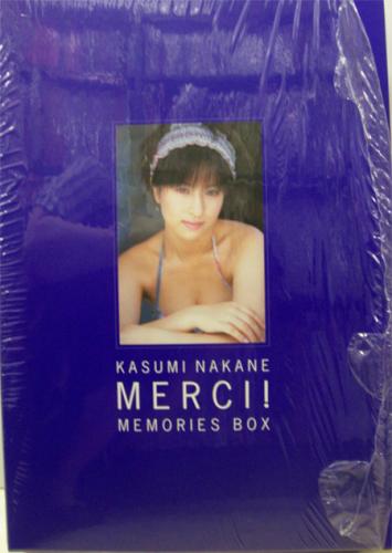 仲根かすみ MERCI! -KASUMI NAKANE MEMORIES BOX- 定価13,650円 写真集