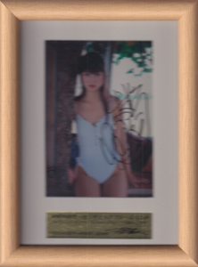 小倉優子 直筆サイン入り BOMB オーセンティックフレームミニ その他のグッズ